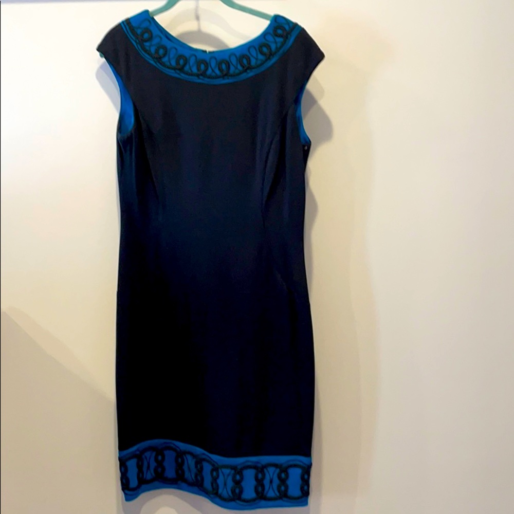MAGGIE LONDON SZ 12 dress great condition!